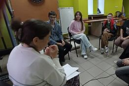 Обучение волонтёров русскому жестовому языку